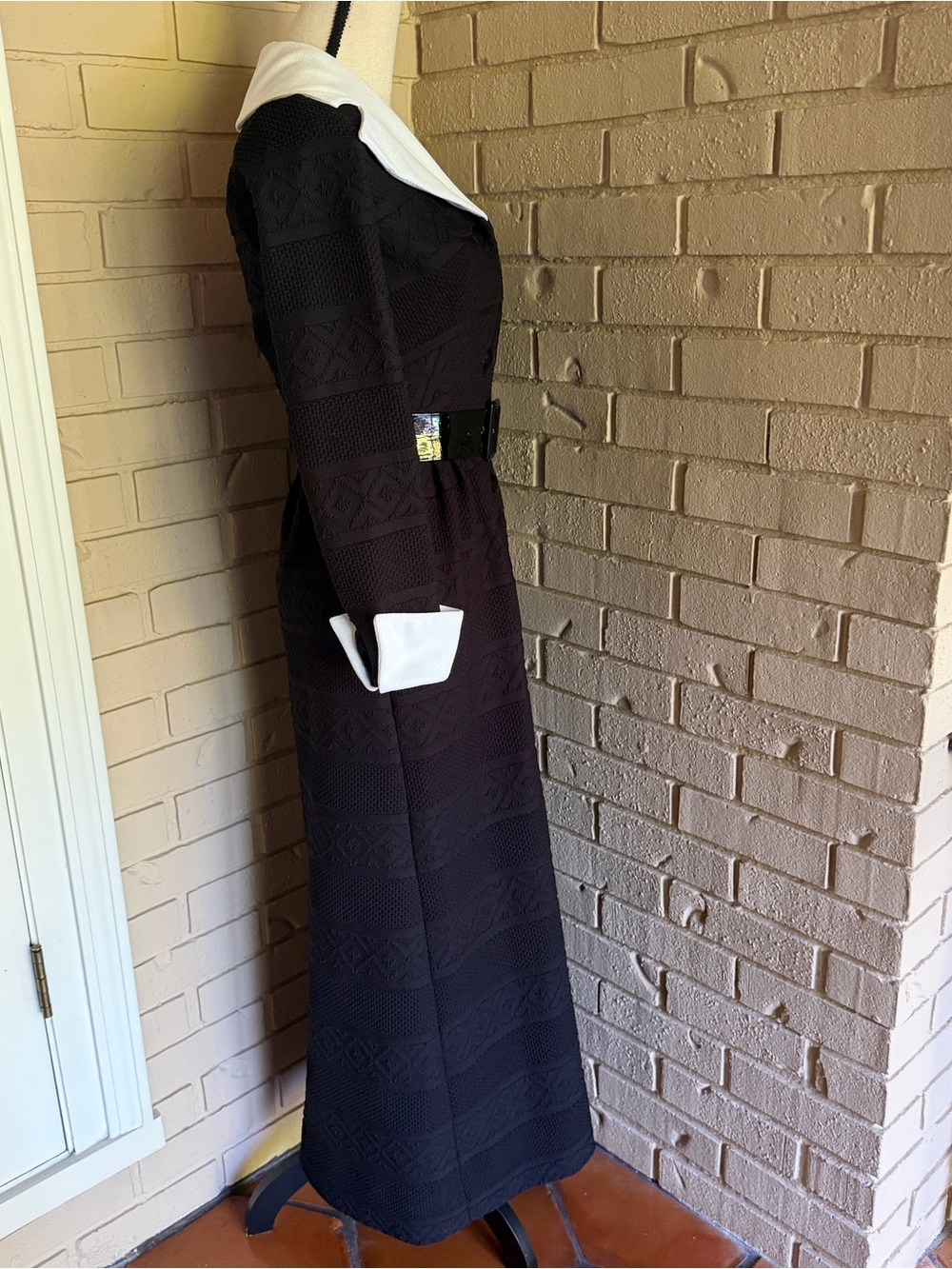 Vintage 70s Black Button Front Belted Dagger Collar Maxi Dress Fitted Embossed S - Picture 4 of 8